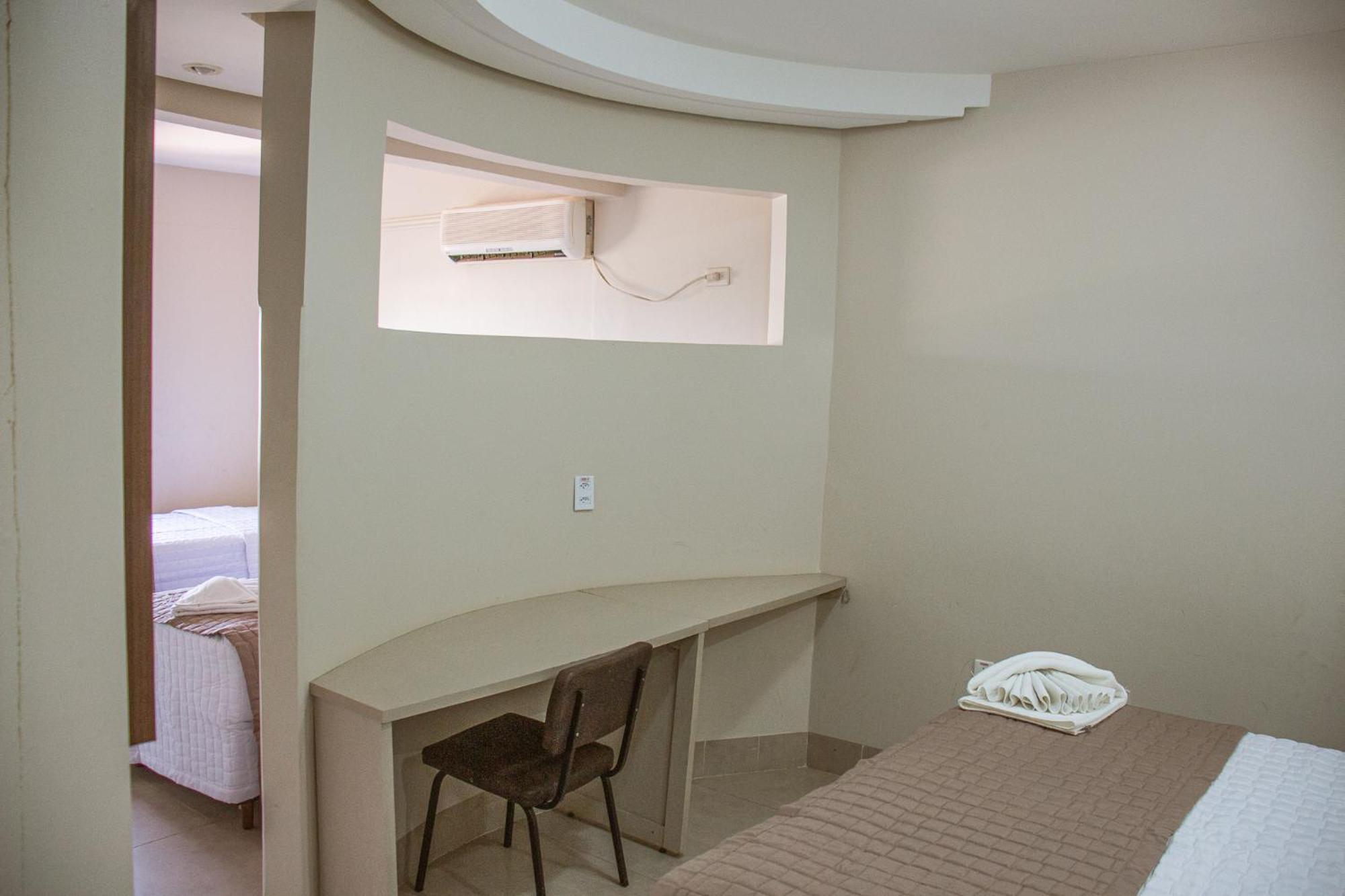 Piloes Palace Hotel Mineiros Ngoại thất bức ảnh