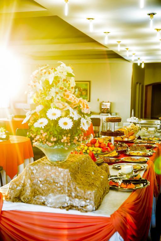 Piloes Palace Hotel Mineiros Ngoại thất bức ảnh