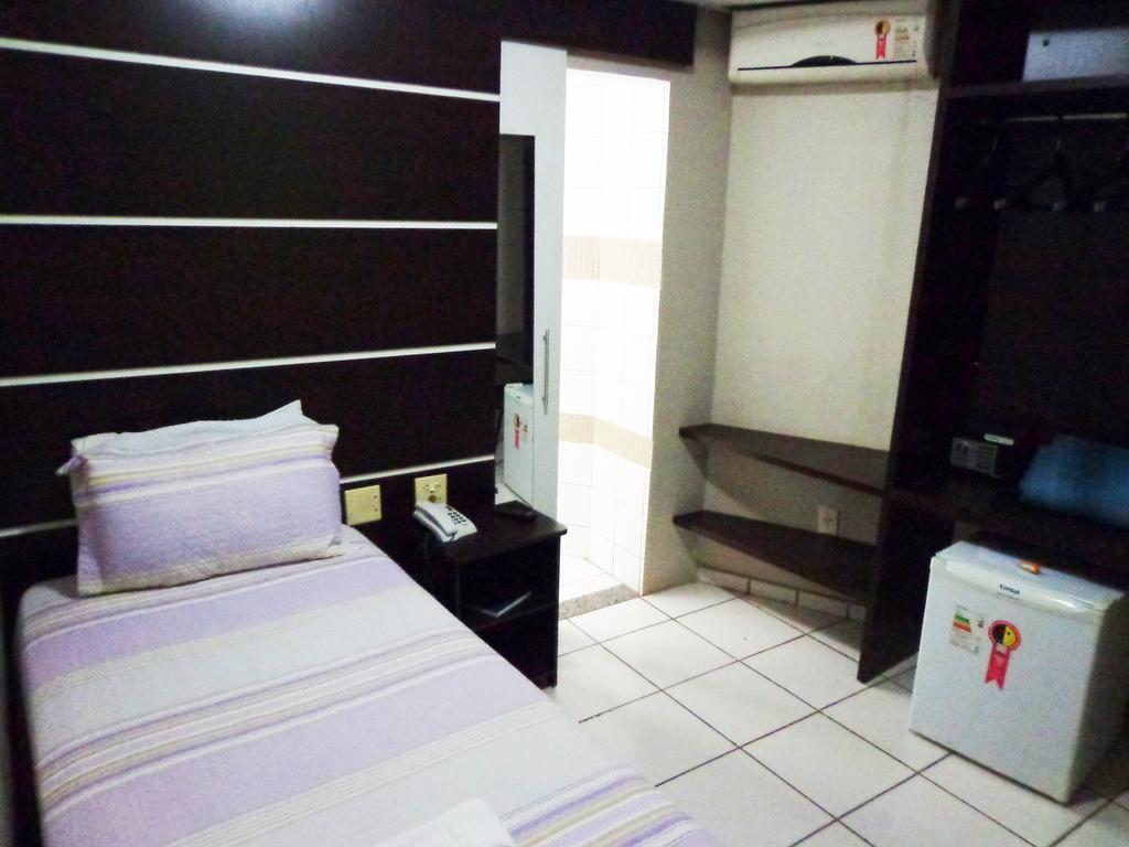 Piloes Palace Hotel Mineiros Ngoại thất bức ảnh