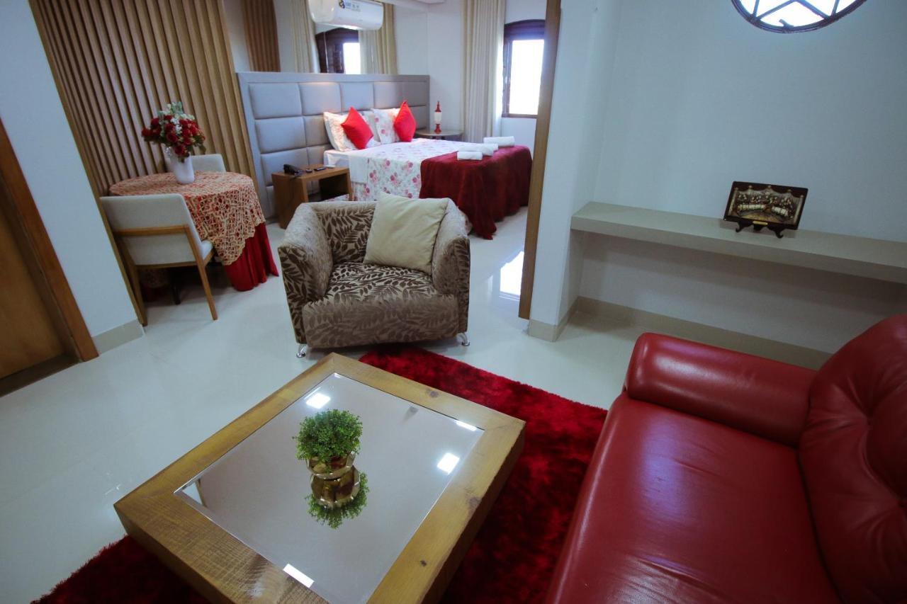 Piloes Palace Hotel Mineiros Ngoại thất bức ảnh