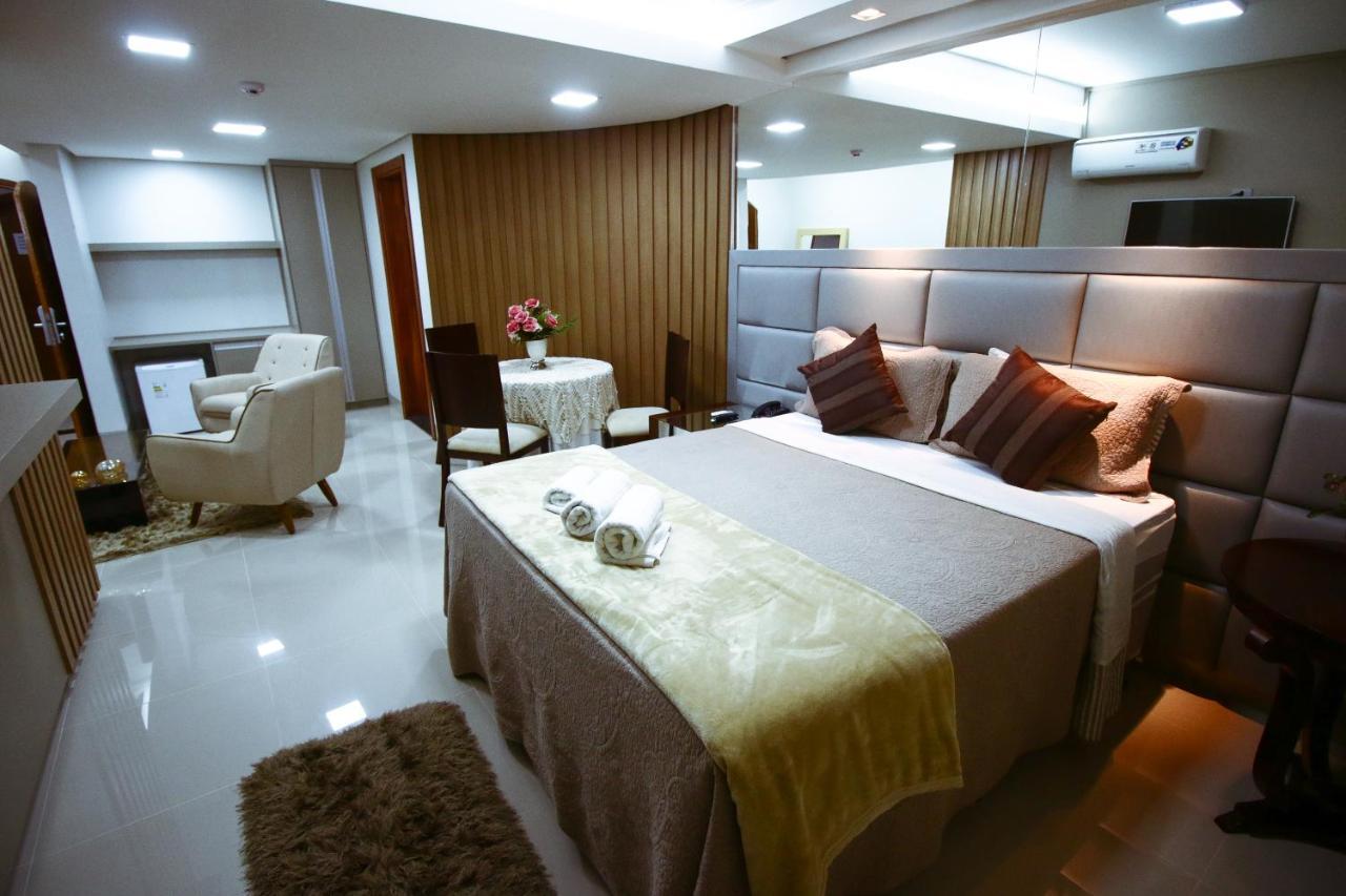 Piloes Palace Hotel Mineiros Ngoại thất bức ảnh